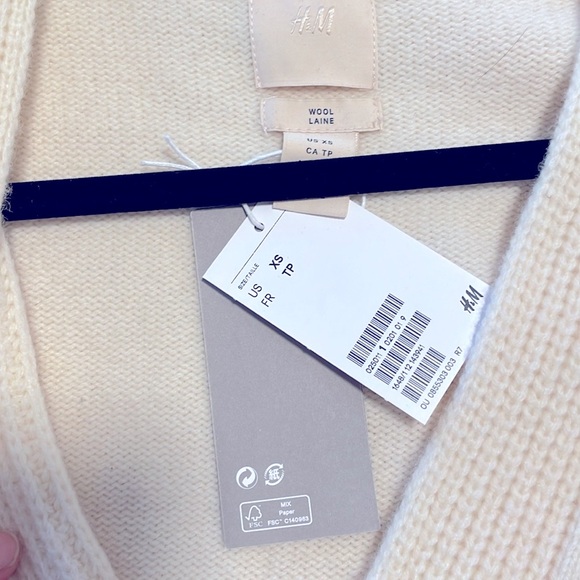 NWT 100%Wool cardigan - Picture 3 of 10